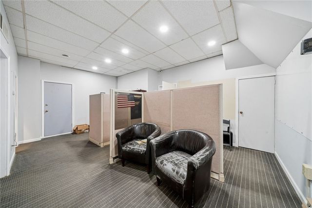 532 Broadway Blvd, Pitcairn, PA 15140