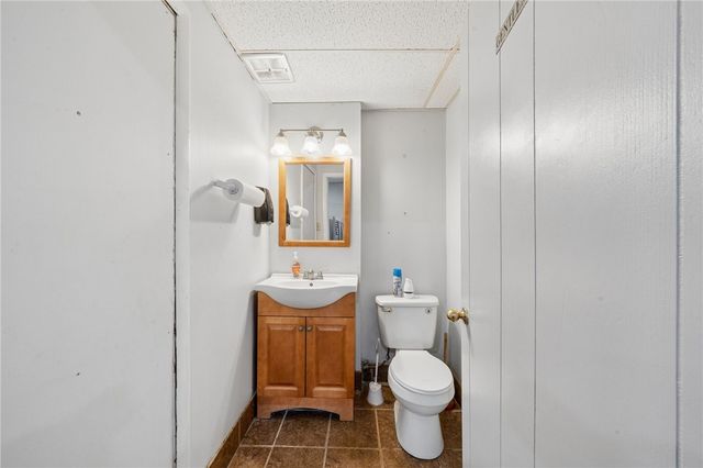 532 Broadway Blvd, Pitcairn, PA 15140