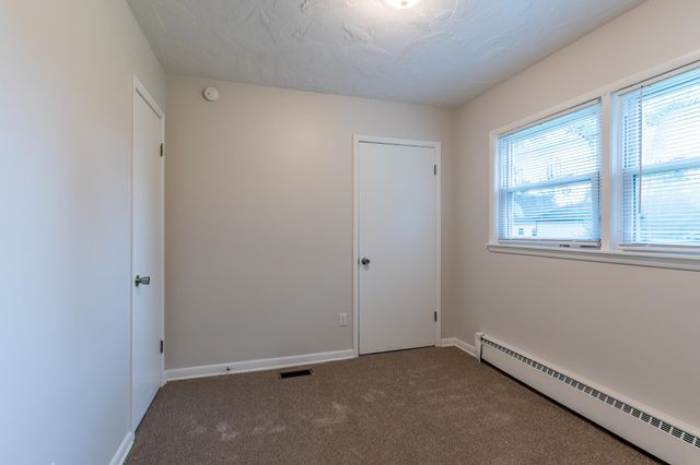 6708 S Calhoun Street, Fort Wayne, IN 46807