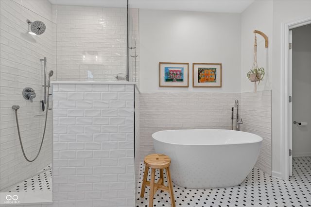 5863 Gaston Drive, Noblesville, IN 46062