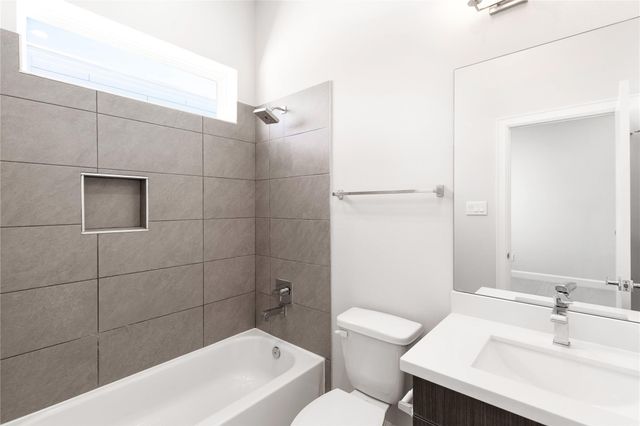 3111 La Branch Street, Houston, TX 77004