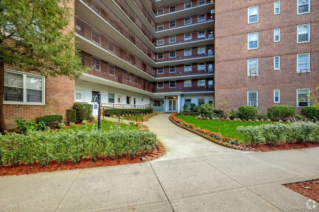 97-10 62nd Drive 9F, Rego Park, NY 11374