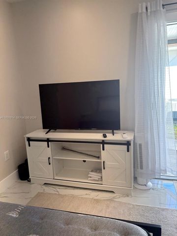 3360 SW 24th Ter 3362-B, Miami, FL 33145