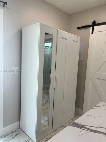 3360 SW 24th Ter 3362-B, Miami, FL 33145