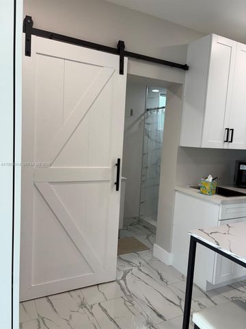 3360 SW 24th Ter 3362-B, Miami, FL 33145