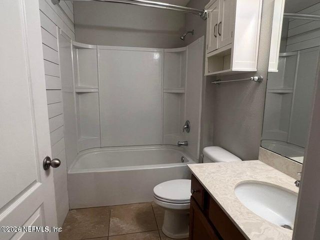 4198 VICTORIA LAKES Drive W, Jacksonville, FL 32226