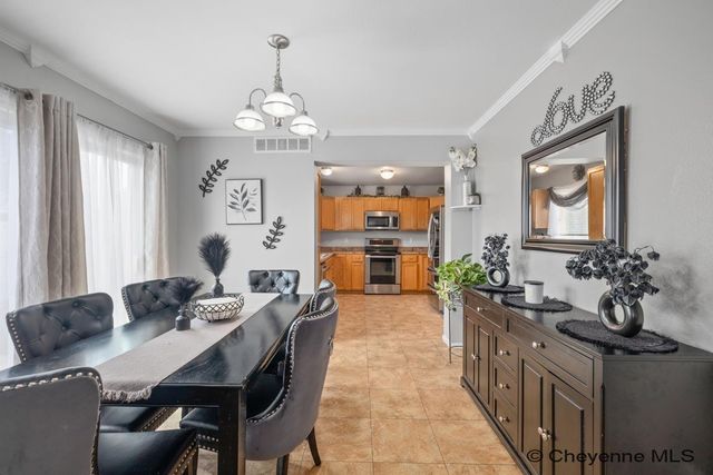 5816 PARKSIDE DR, Cheyenne, WY 82001