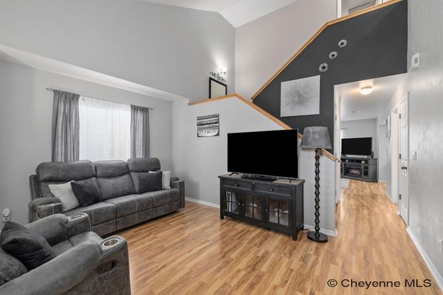 5816 PARKSIDE DR, Cheyenne, WY 82001