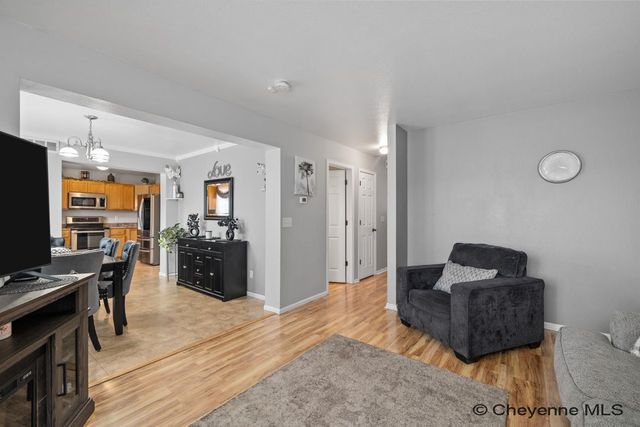 5816 PARKSIDE DR, Cheyenne, WY 82001