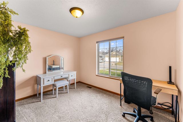 33 Wildcat Cir., Salina, KS 67401