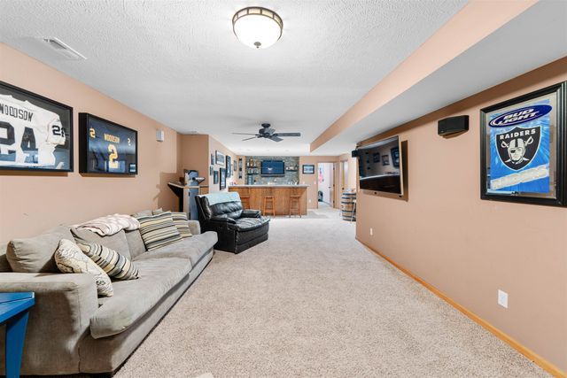 33 Wildcat Cir., Salina, KS 67401