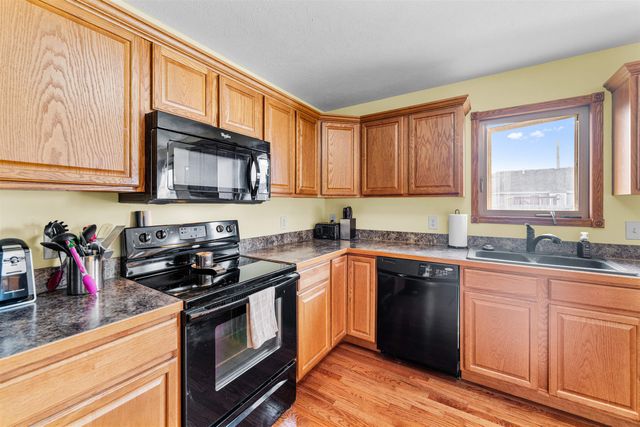 33 Wildcat Cir., Salina, KS 67401