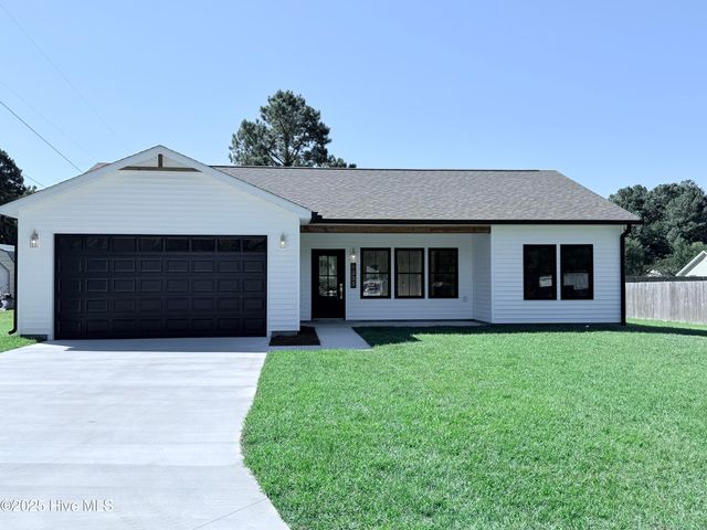 1235 Hargett Street, Newport, NC 28570
