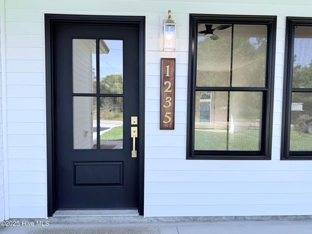 1235 Hargett Street, Newport, NC 28570