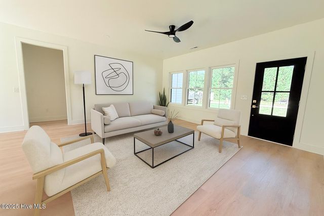 1235 Hargett Street, Newport, NC 28570