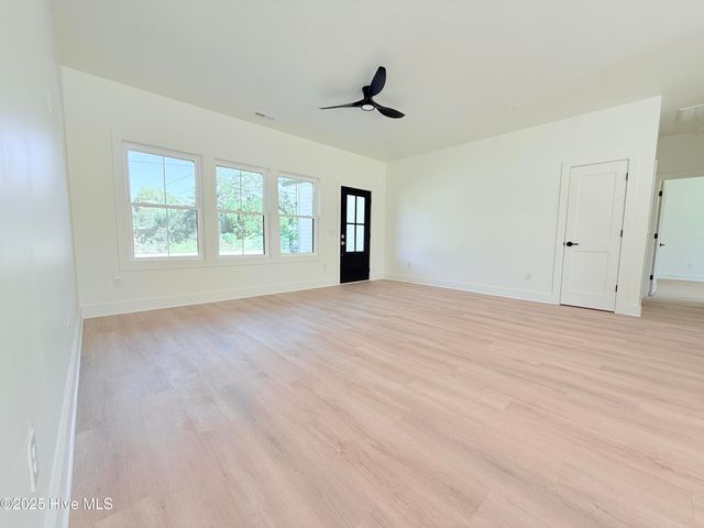 1235 Hargett Street, Newport, NC 28570