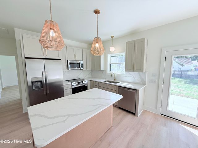 1235 Hargett Street, Newport, NC 28570