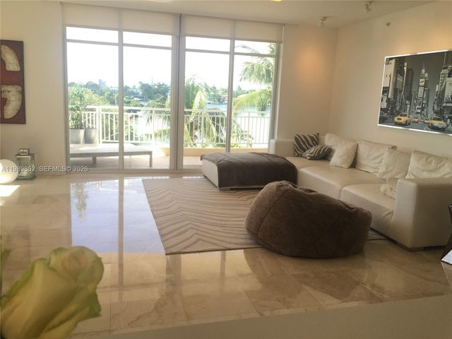 1 Century Ln 301, Miami Beach, FL 33139