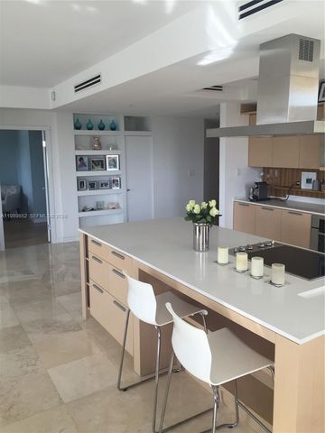 1 Century Ln 301, Miami Beach, FL 33139