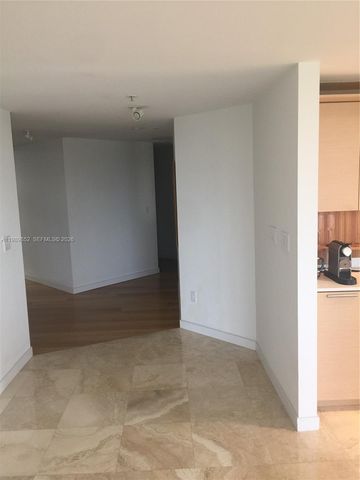 1 Century Ln 301, Miami Beach, FL 33139
