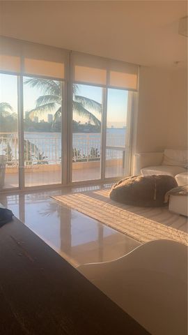 1 Century Ln 301, Miami Beach, FL 33139