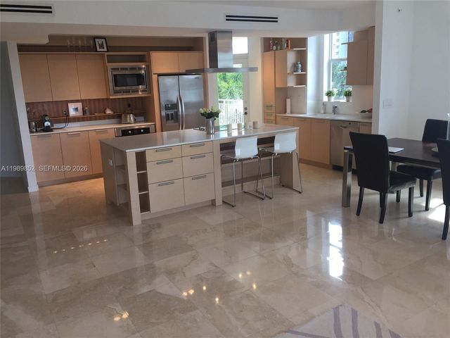 1 Century Ln 301, Miami Beach, FL 33139