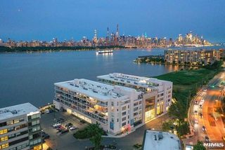 3 Somerset Lane 608, Edgewater, NJ 07020