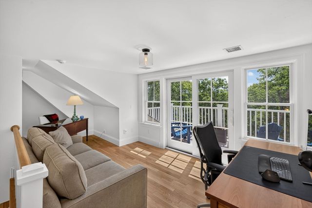 1090 Shore Road 13, Bourne, MA 02559