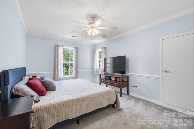 6421 Whitewater Drive, Charlotte, NC 28214