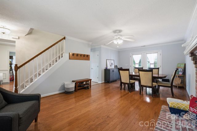 6421 Whitewater Drive, Charlotte, NC 28214