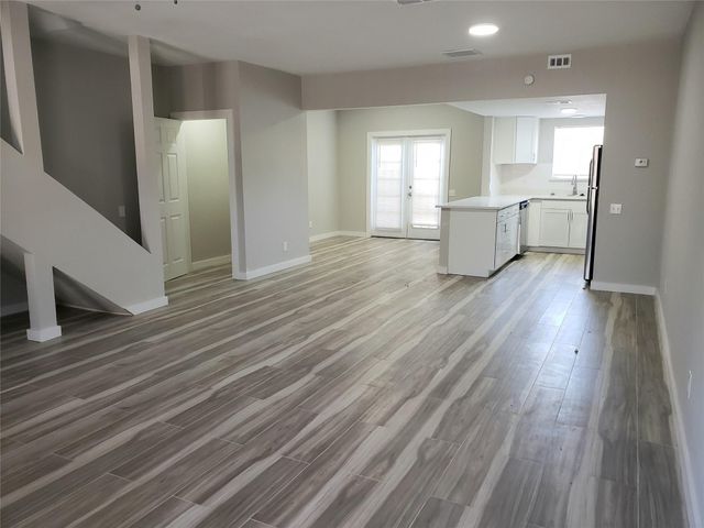 11710 Southlake Drive 29, Houston, TX 77077