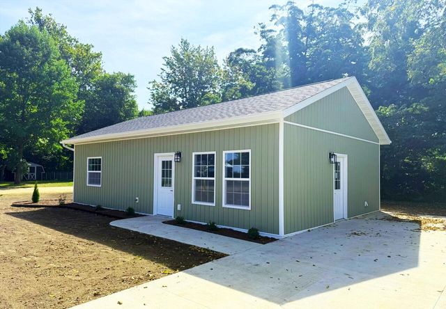 1118 Millard Court, Three Rivers, MI 49093