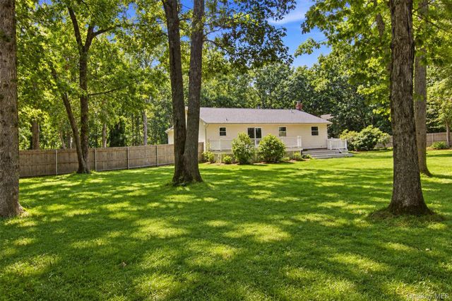 1726 Wad Riv Mnrvl Road, Wading River, NY 11792