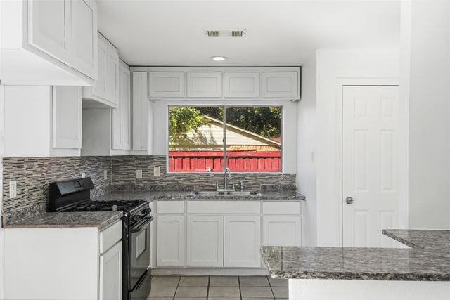 7326 Boisenberry Lane, Dallas, TX 75249