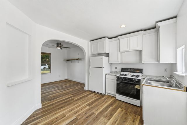 7326 Boisenberry Lane, Dallas, TX 75249