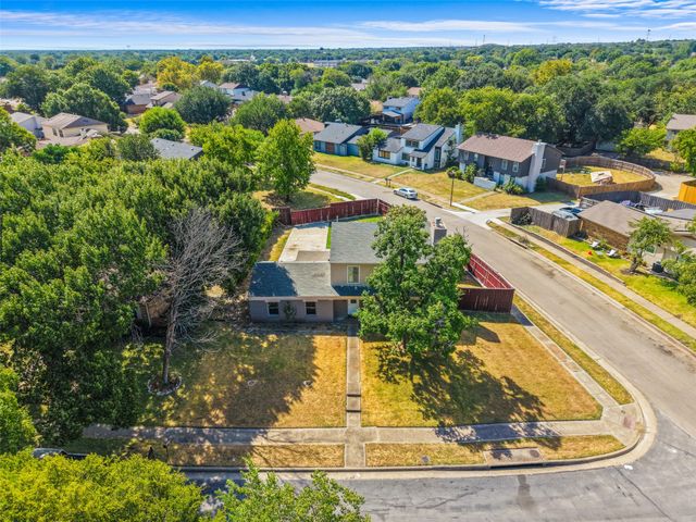 7326 Boisenberry Lane, Dallas, TX 75249