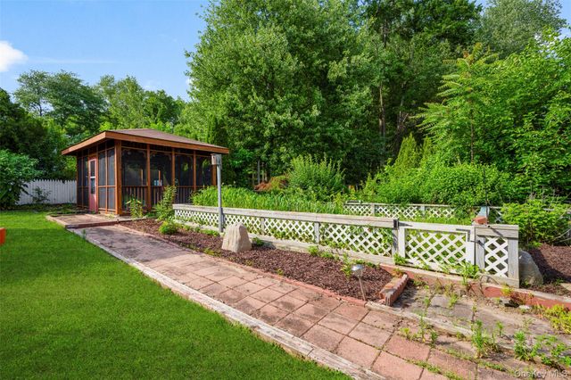 8 Reggie Drive, Wappingers Falls, NY 12590