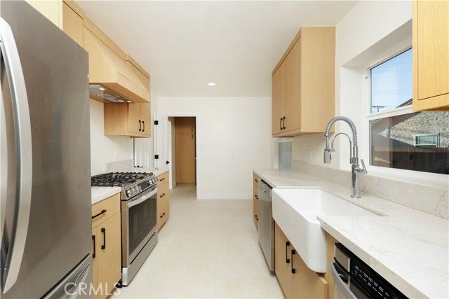 10703 Woodruff Avenue, Downey, CA 90241