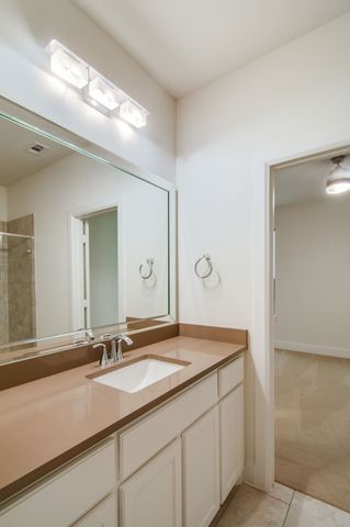 8221 Folcroft Lane, Dallas, TX 75231