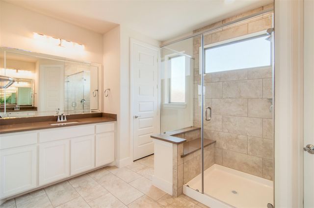 8221 Folcroft Lane, Dallas, TX 75231