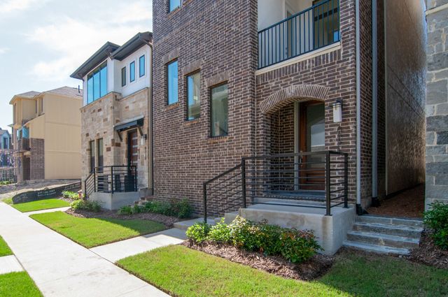 8221 Folcroft Lane, Dallas, TX 75231