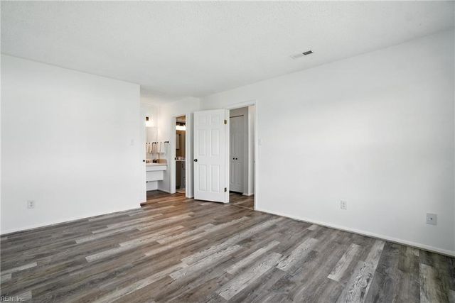 607 Pylon CT, Virginia Beach, VA 23462