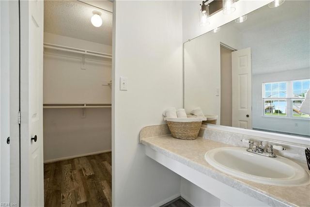 607 Pylon CT, Virginia Beach, VA 23462