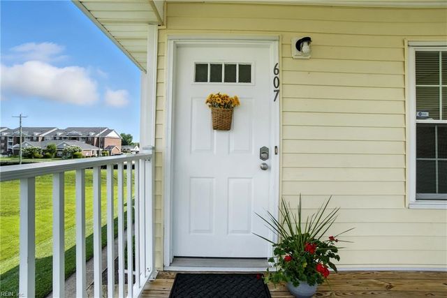607 Pylon CT, Virginia Beach, VA 23462