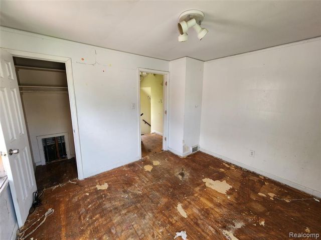 10570 Somerset Avenue, Detroit, MI 48224