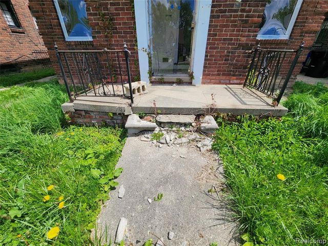 10570 Somerset Avenue, Detroit, MI 48224