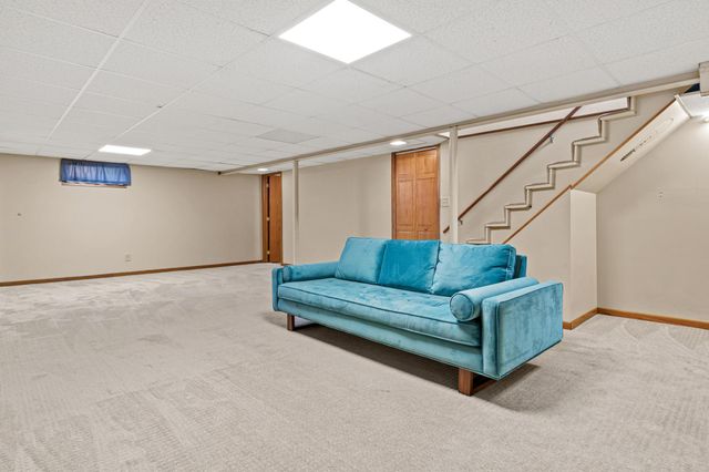 259 8th Avenue S, South Saint Paul, MN 55075
