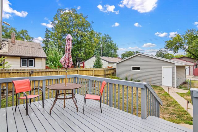 259 8th Avenue S, South Saint Paul, MN 55075