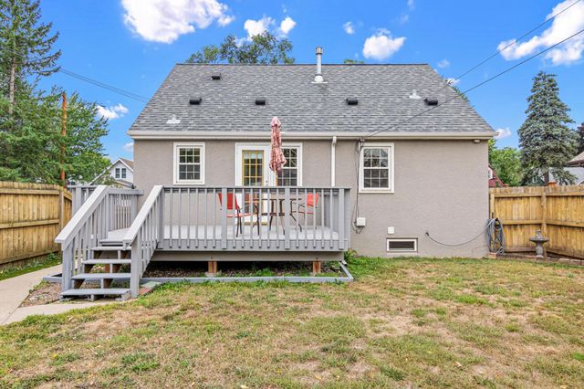 259 8th Avenue S, South Saint Paul, MN 55075