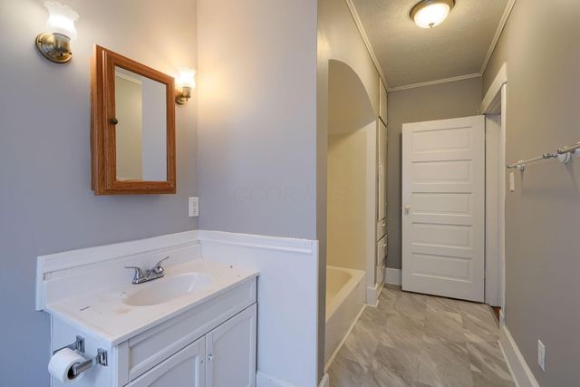 222 Park Street, Lancaster, OH 43130